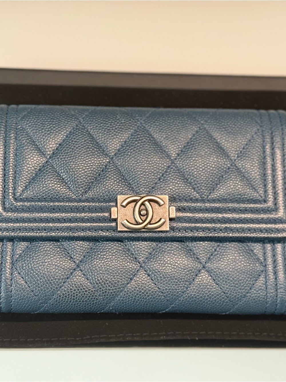 Chanel Boy Medium Flap Wallet Caviar Blue Card Holder Authentic - Picture 1 of 6